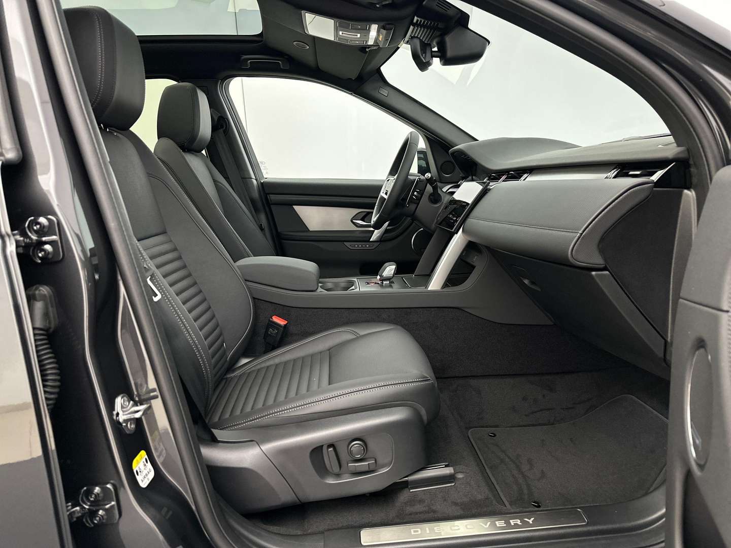 Land Rover Discovery Sport P270e Dynamic SE AWD Auto 25.5MY -  - Joinsteer - #2