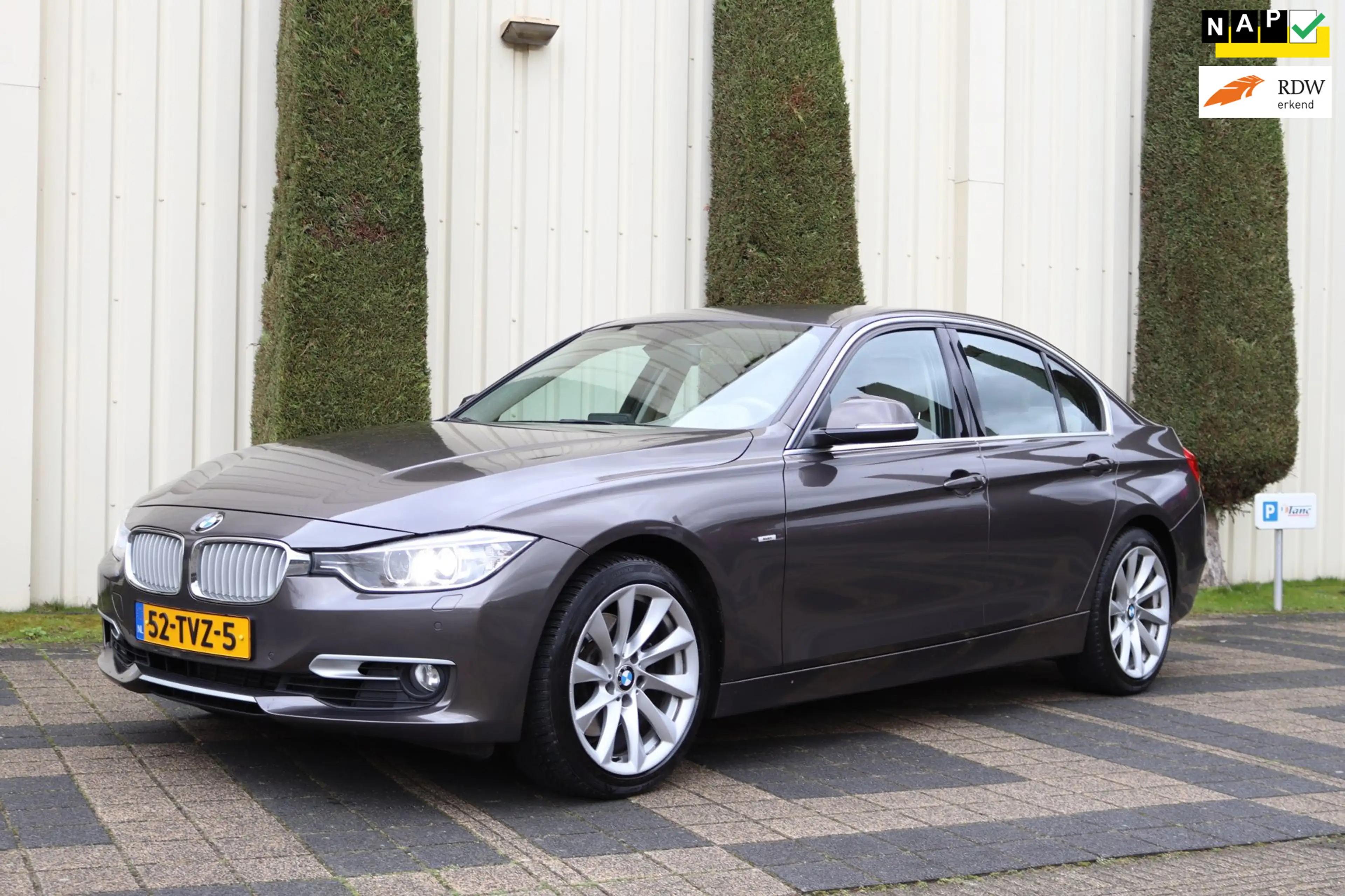 BMW 328 3-serie 328i High Executive AUTOMAAT, LEDER, NAVI,