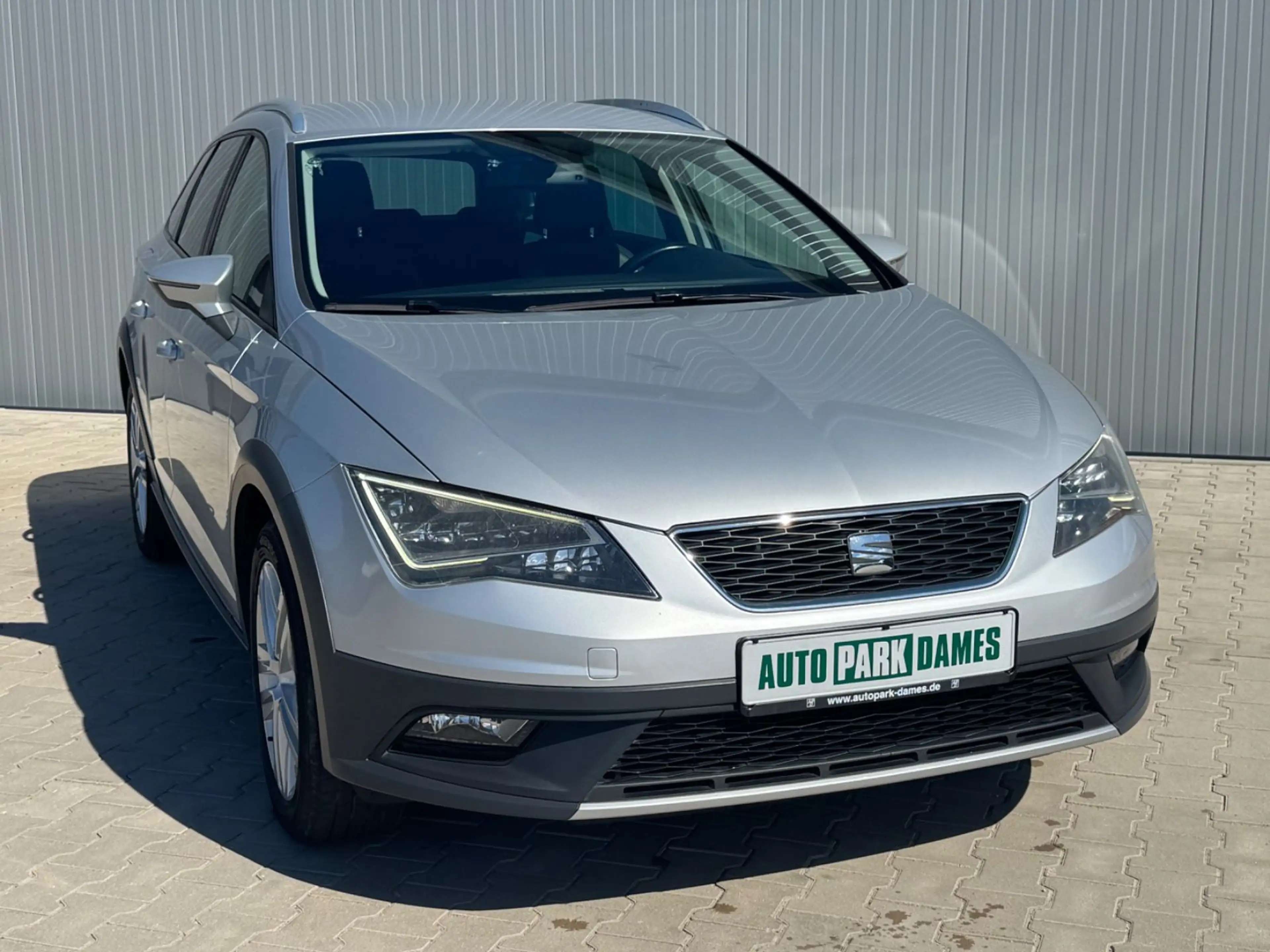 SEAT Leon X-PERIENCE 1.8 TSI 132kW 4Dri. DSG — photo 3