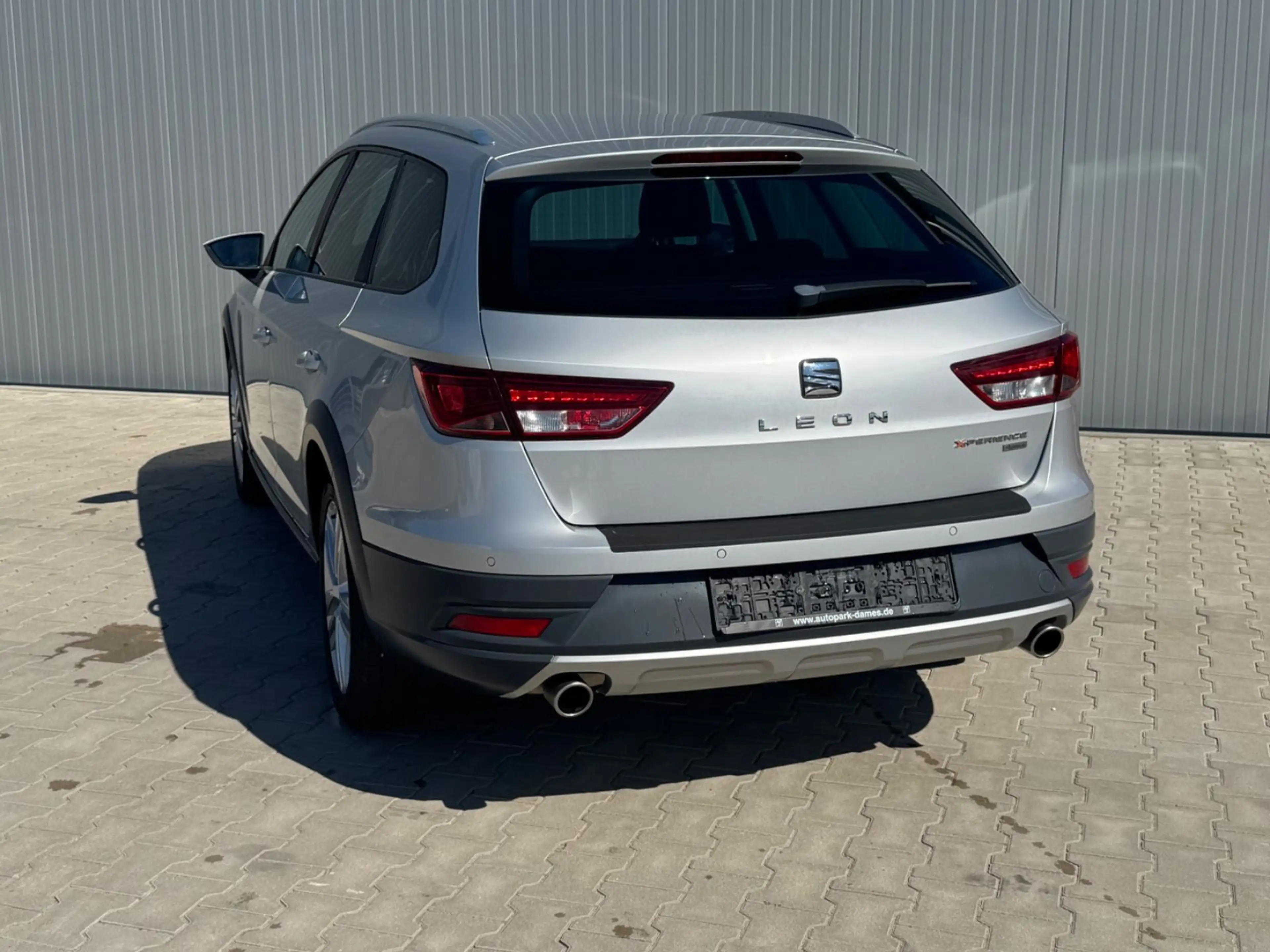 SEAT Leon X-PERIENCE 1.8 TSI 132kW 4Dri. DSG — photo 2