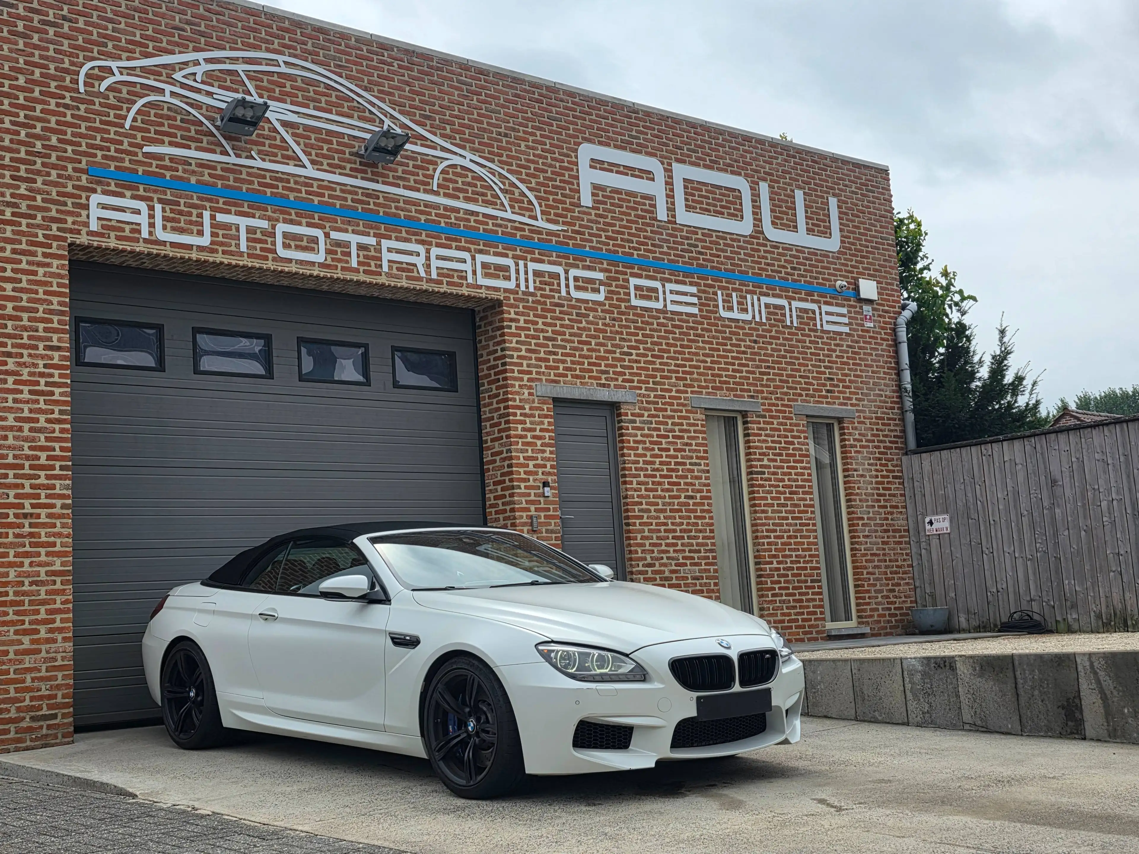 BMW M6 Competition - 4.4 Benzine V8 575PK - Frozen White — photo 3