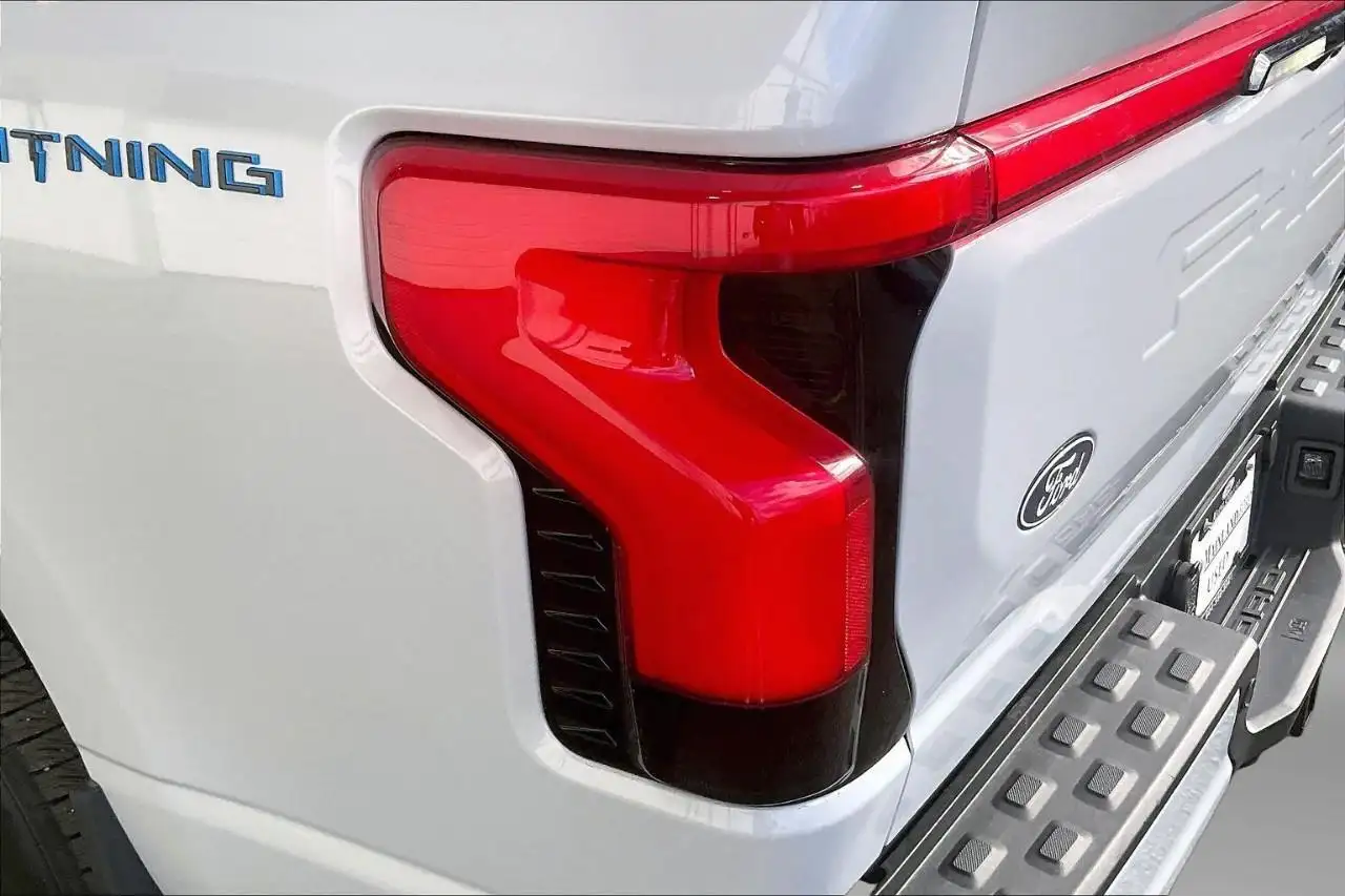 Ford F 150 Lightning снимка Ford F 150 Lightning