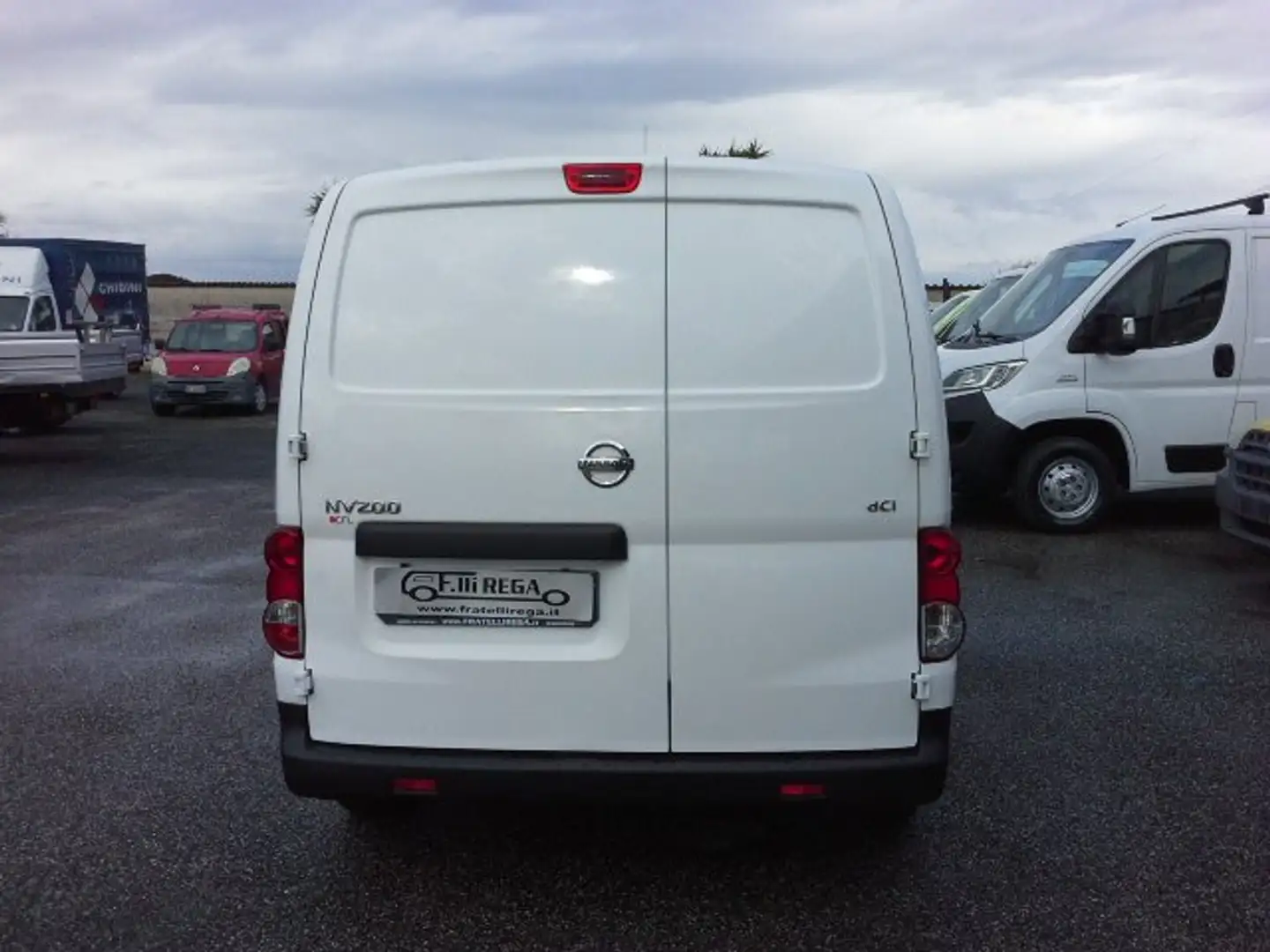 Nissan NV200 1.5 dci 90cv FURGONE COMODO PER VIALI STRETTI Beyaz - 2