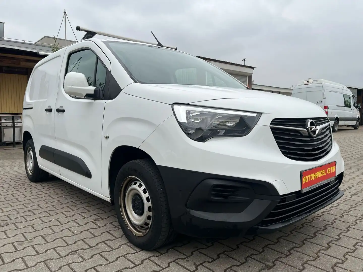 Opel Combo E Cargo Edition Blanc - 1