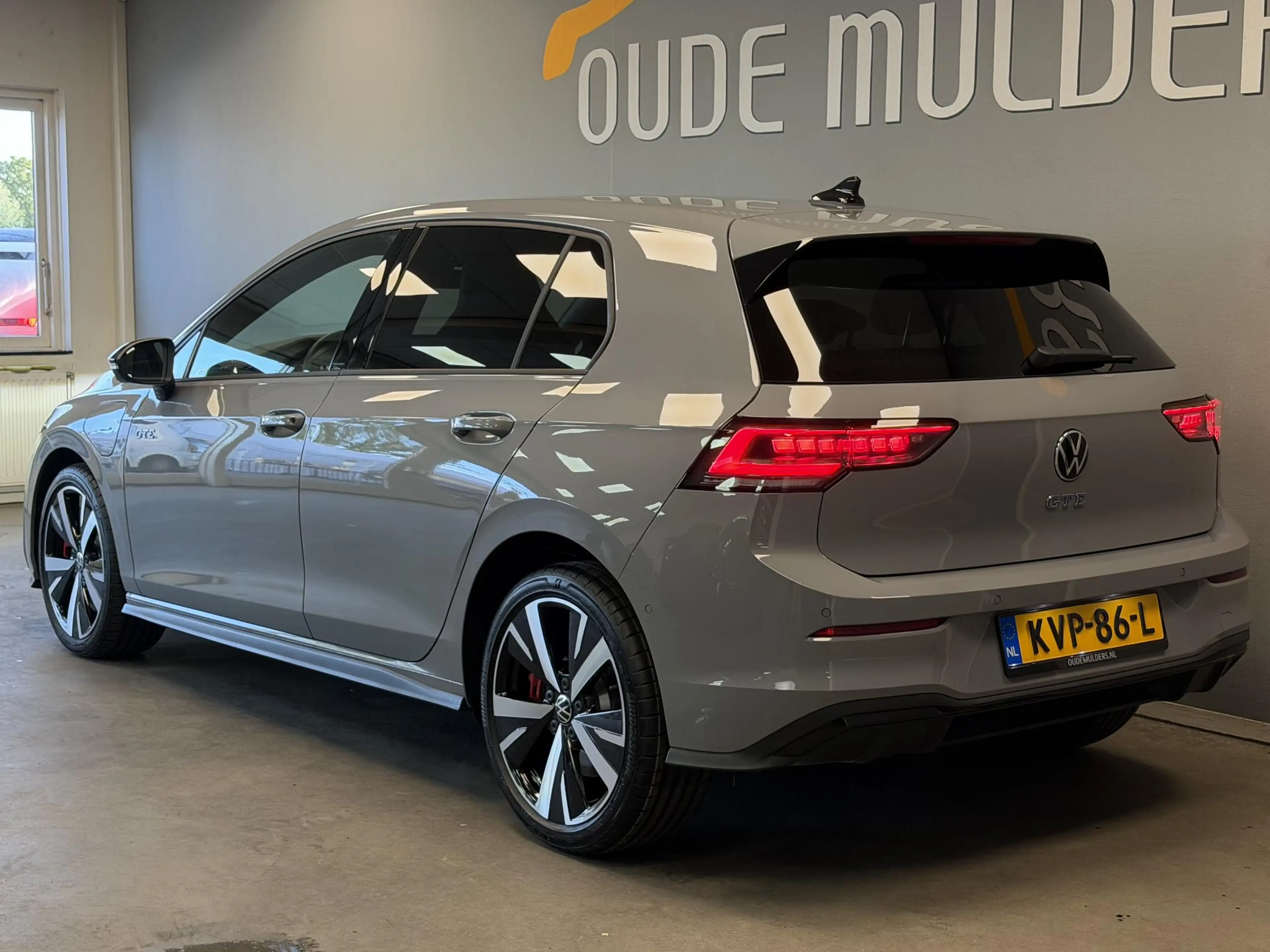 Volkswagen Golf GTE 1.5 eHybrid | Adaptive cruise | 360 | Head-up | Sf — photo 3
