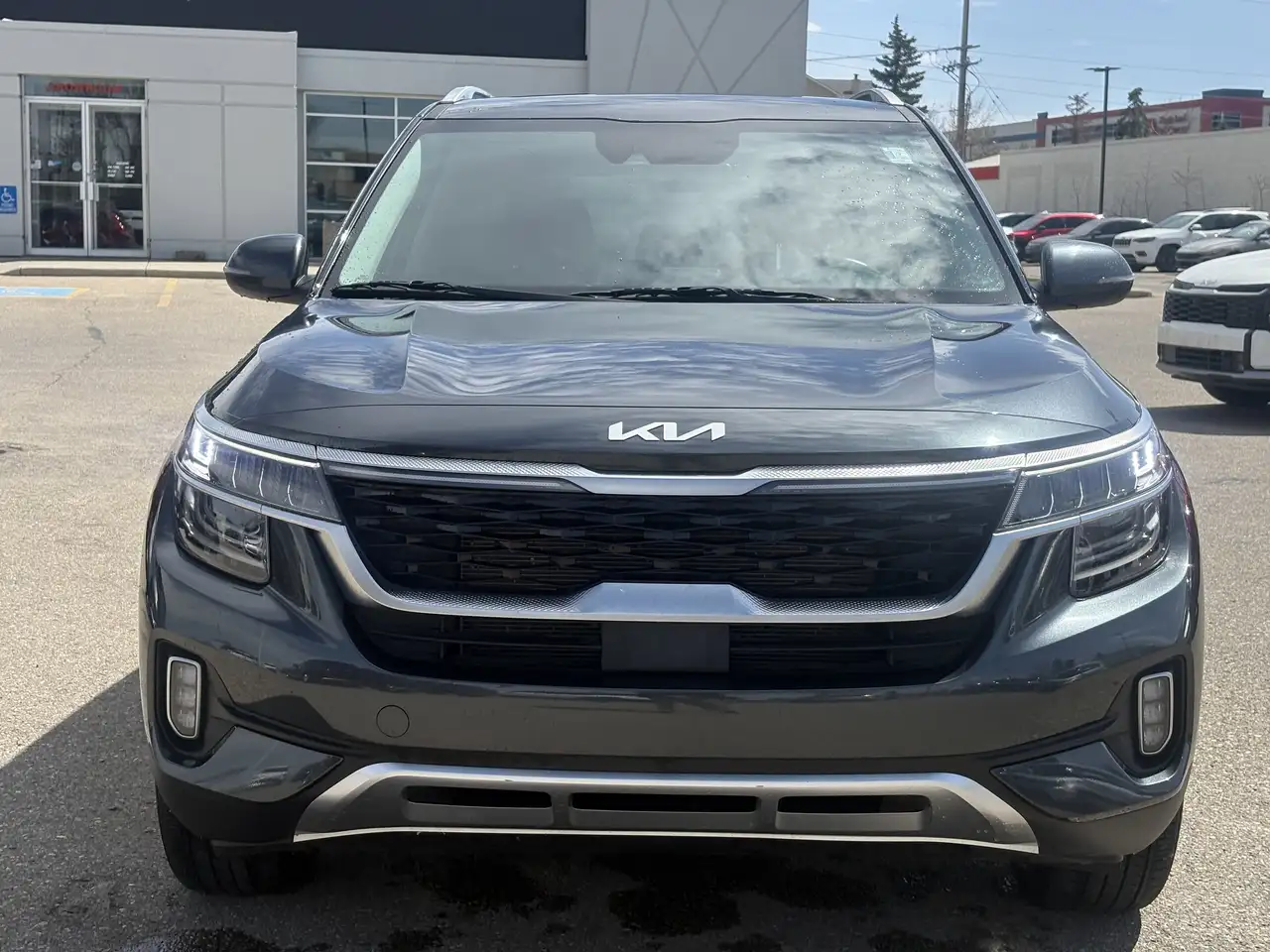 Kia Seltos снимка Kia Seltos