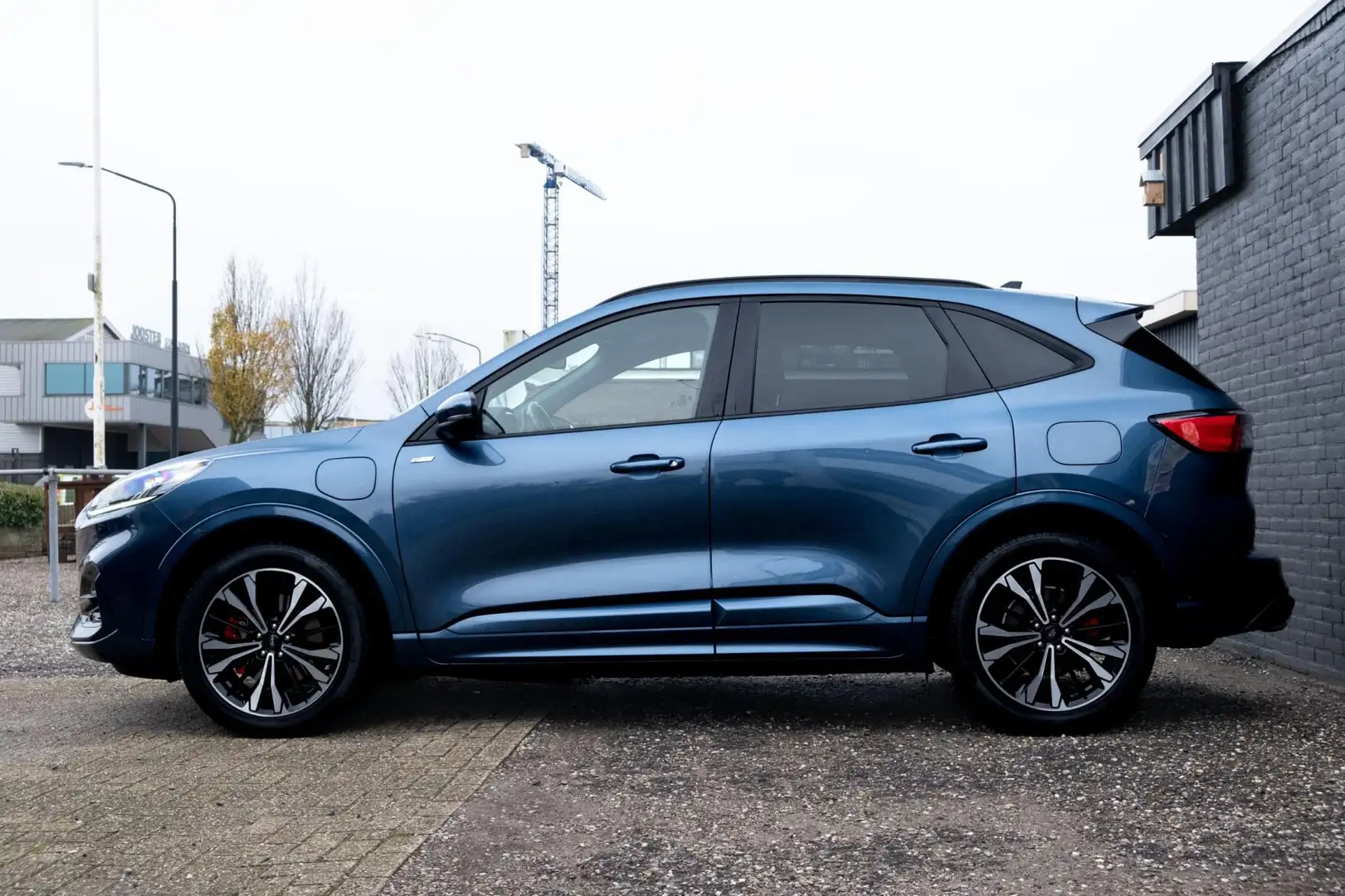 Ford Kuga 2.5 PHEV ST-Line | 19 inch | Navigatie | Carplay Azul - 2