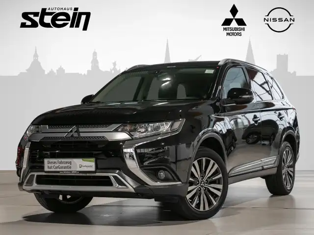 Mitsubishi Outlander 2.0 2WD CVT Diamant Edition Navi Apple CarPlay And