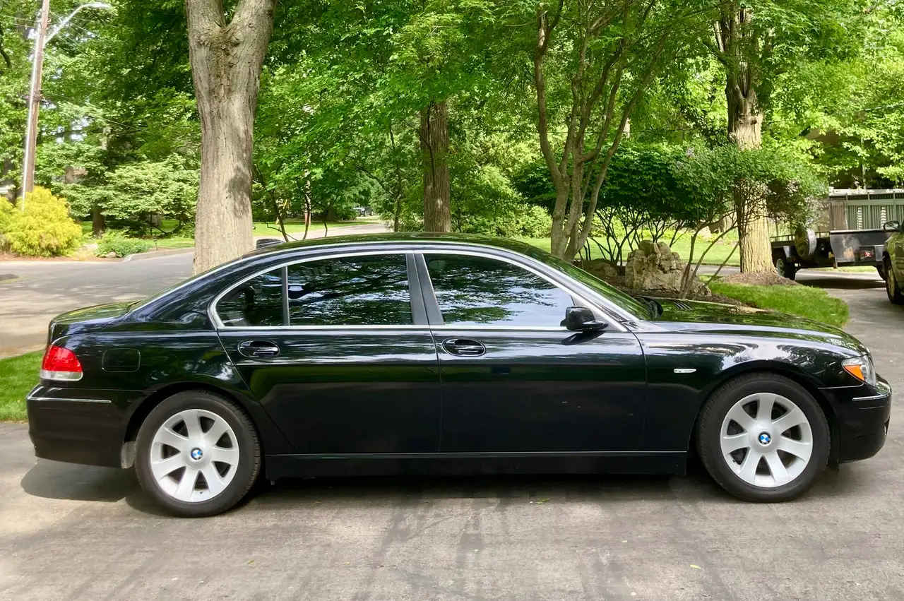 BMW 7 Series снимка BMW 7 Series