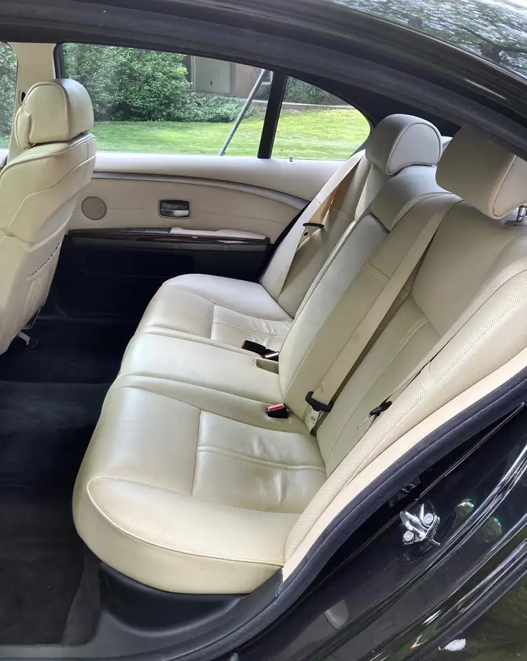 BMW 7 Series снимка BMW 7 Series