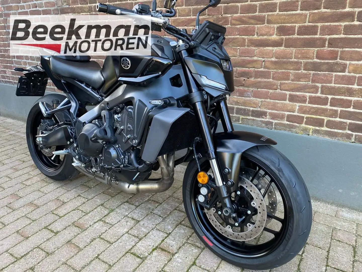 Yamaha MT-09 Y-AMT Zwart - 2