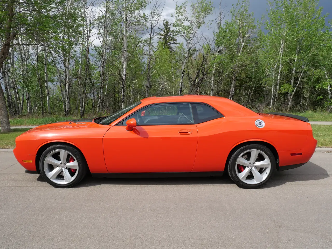 Dodge Challenger снимка Dodge Challenger