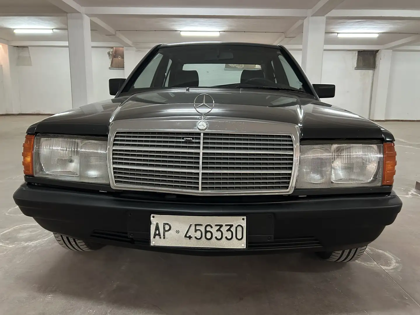 Mercedes-Benz 190 2.0 E 122cv - 2