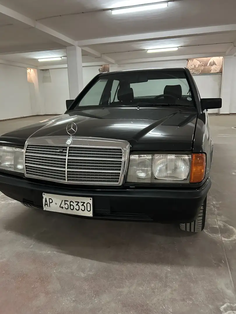 Mercedes-Benz 190 2.0 E 122cv - 1