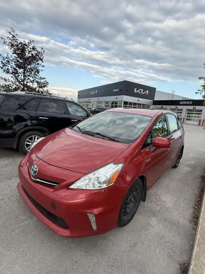2012 Toyota Prius v