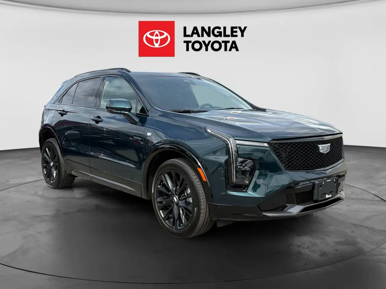 Cadillac XT4 снимка Cadillac XT4
