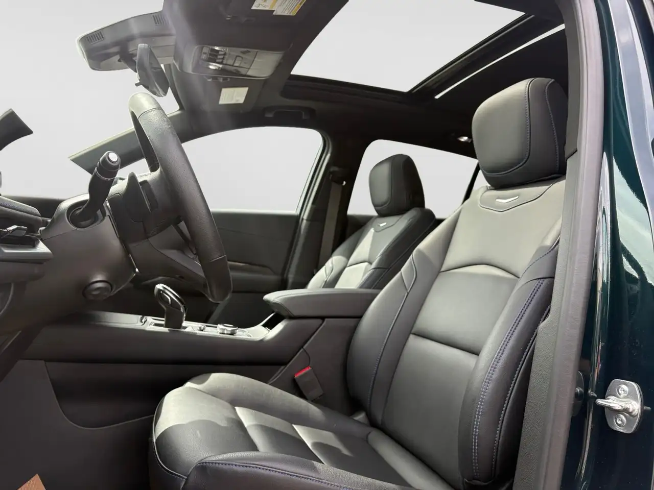 Cadillac XT4 снимка Cadillac XT4