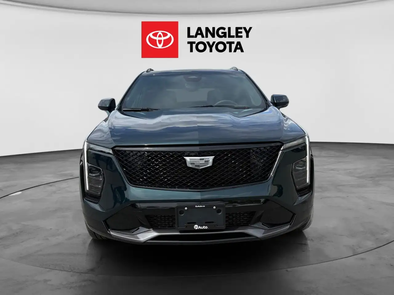 Cadillac XT4 снимка Cadillac XT4