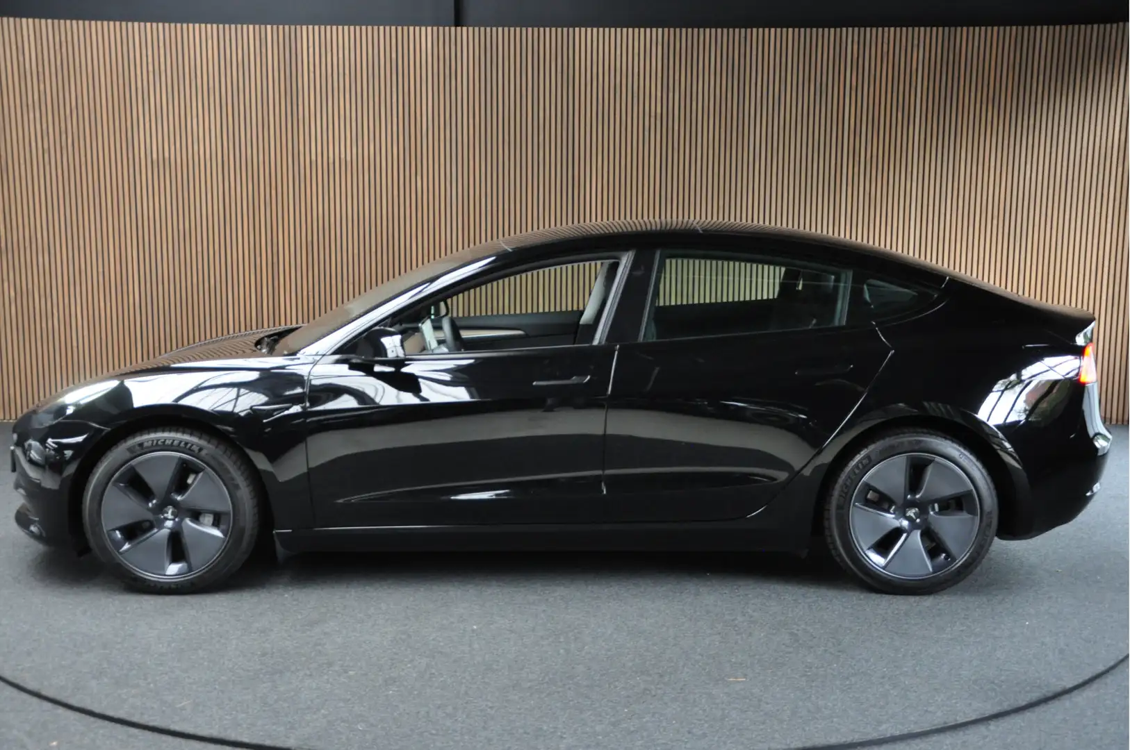 Tesla Model 3 Long Range AWD 78 kWh | Autopilot | ACC | Lane | B Noir - 2