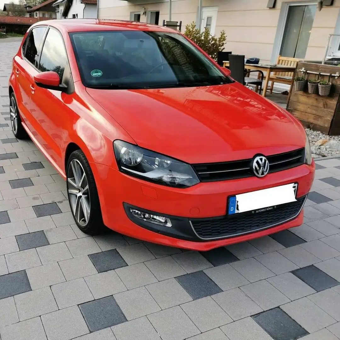 Volkswagen Polo Sedan 1.4 Alufelgen 17" Rouge - 1