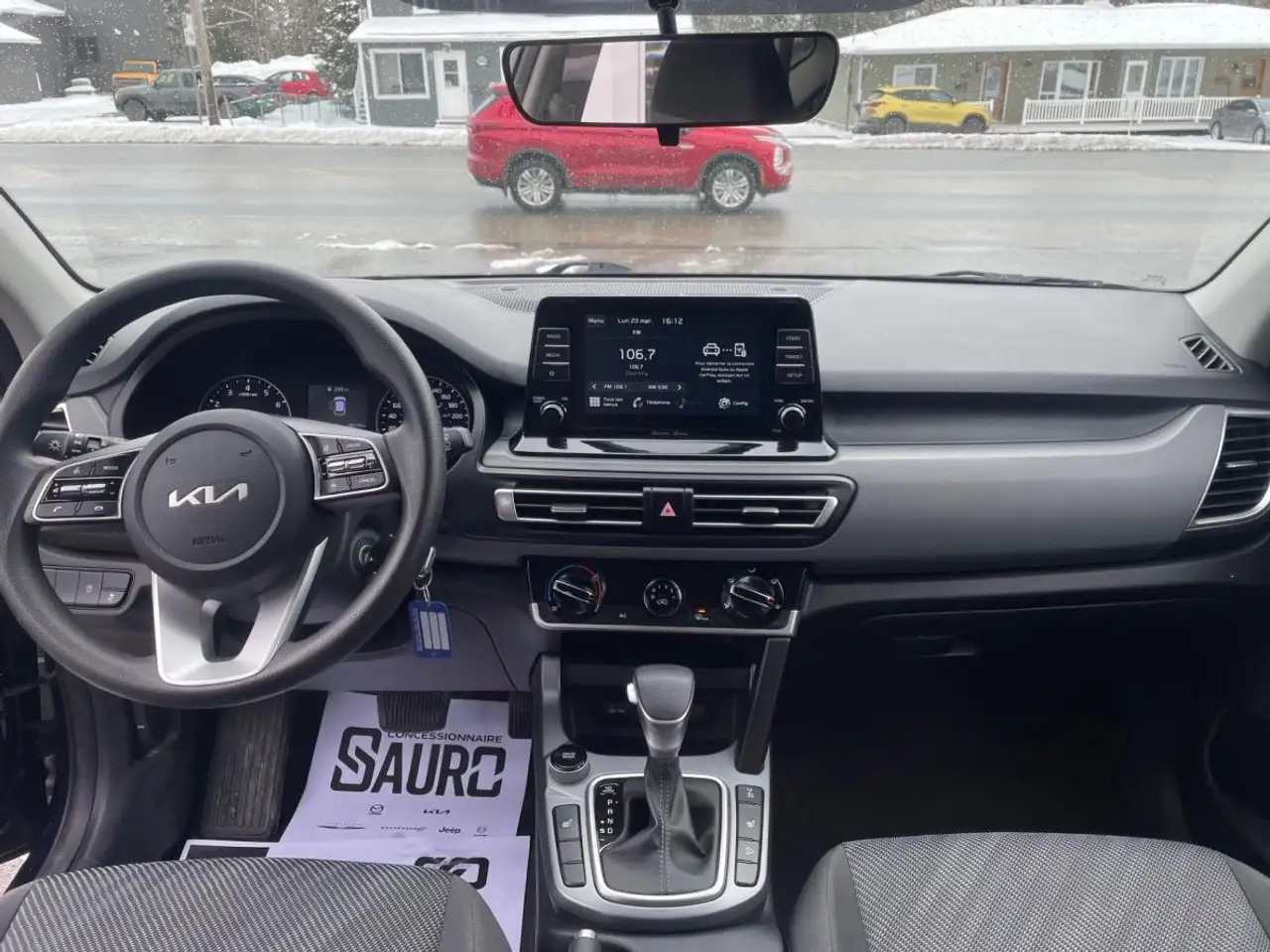 Kia Seltos снимка Kia Seltos
