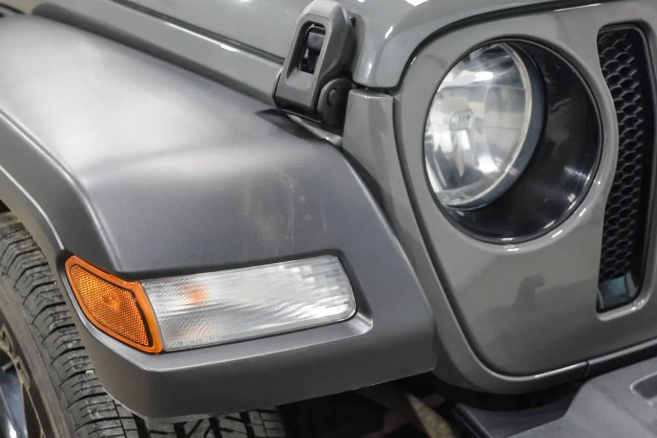 Jeep Wrangler снимка Jeep Wrangler