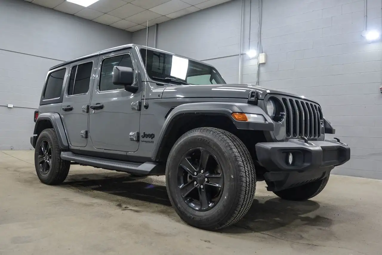 Jeep Wrangler снимка Jeep Wrangler