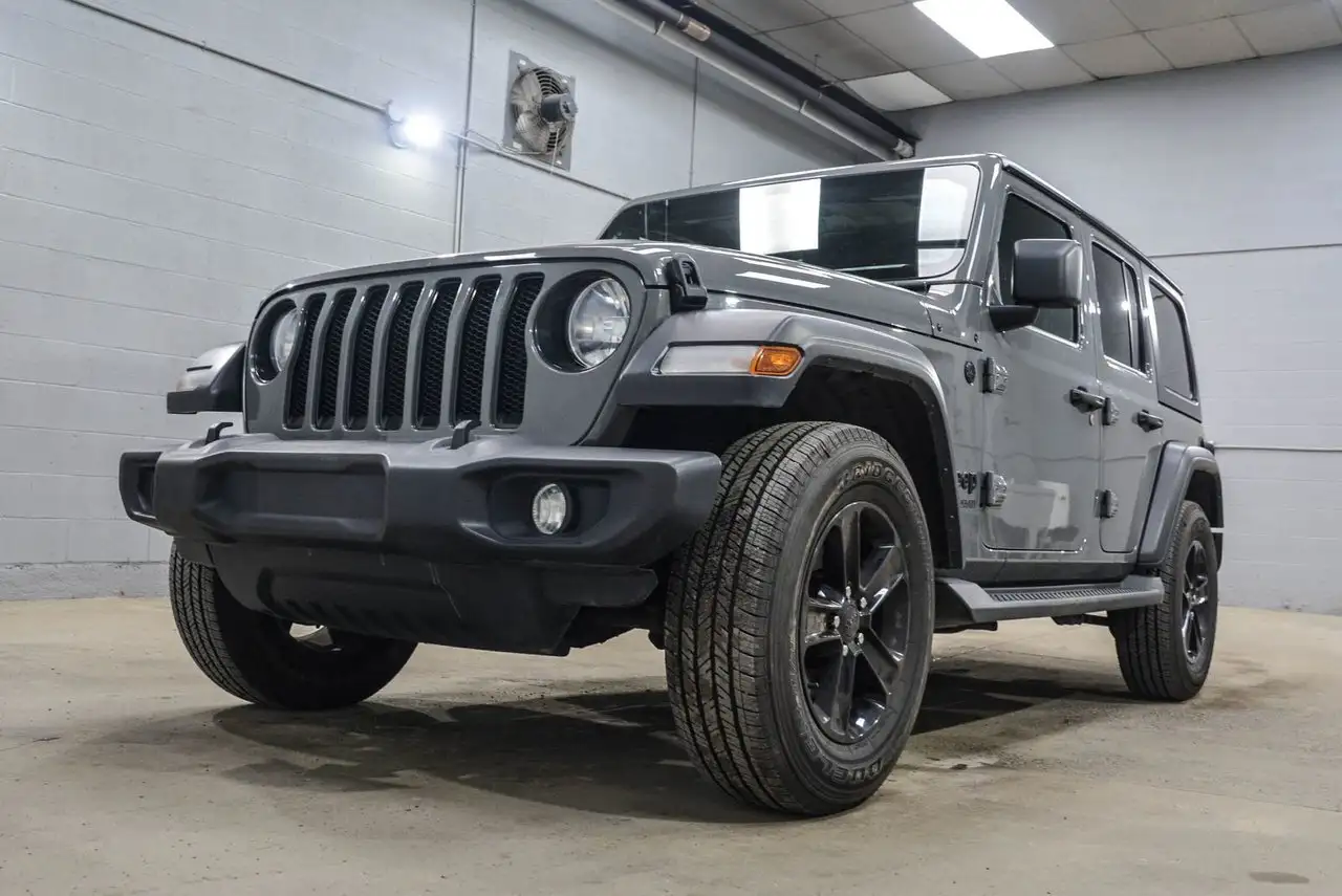 Jeep Wrangler снимка Jeep Wrangler