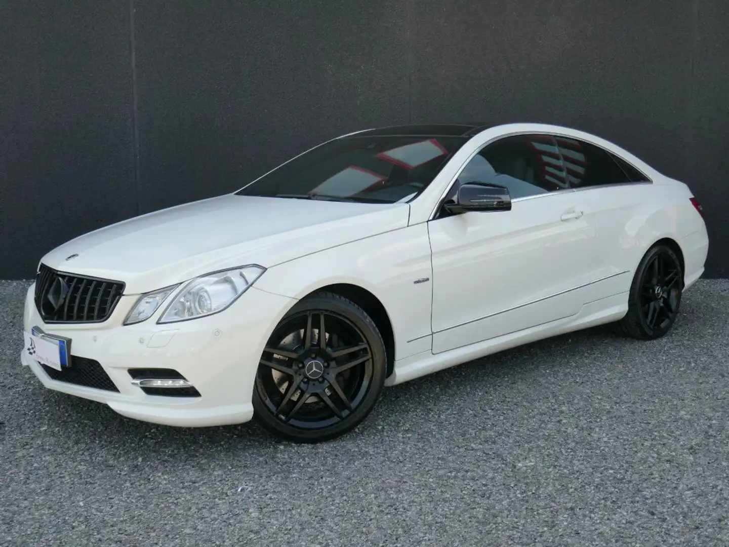 Mercedes-Benz E 220 CDI Coupé Wit - 1