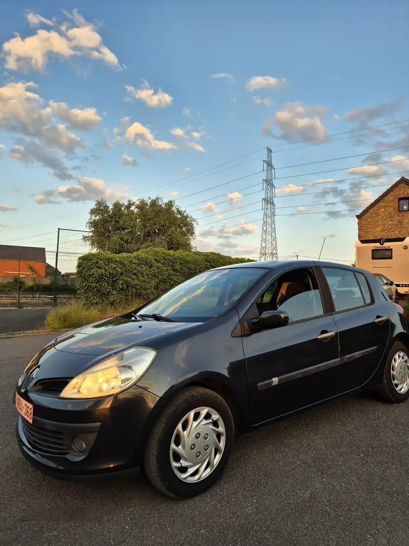 Renault Clio 1.5 dCi Dynamique - 1
