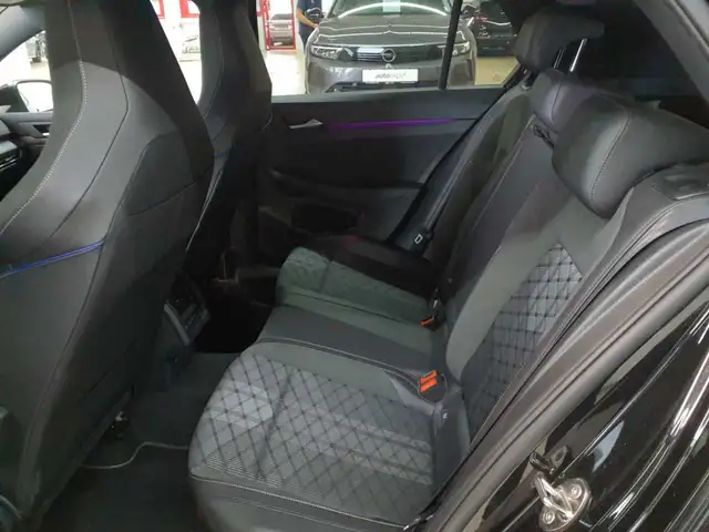Volkswagen Golf view 13