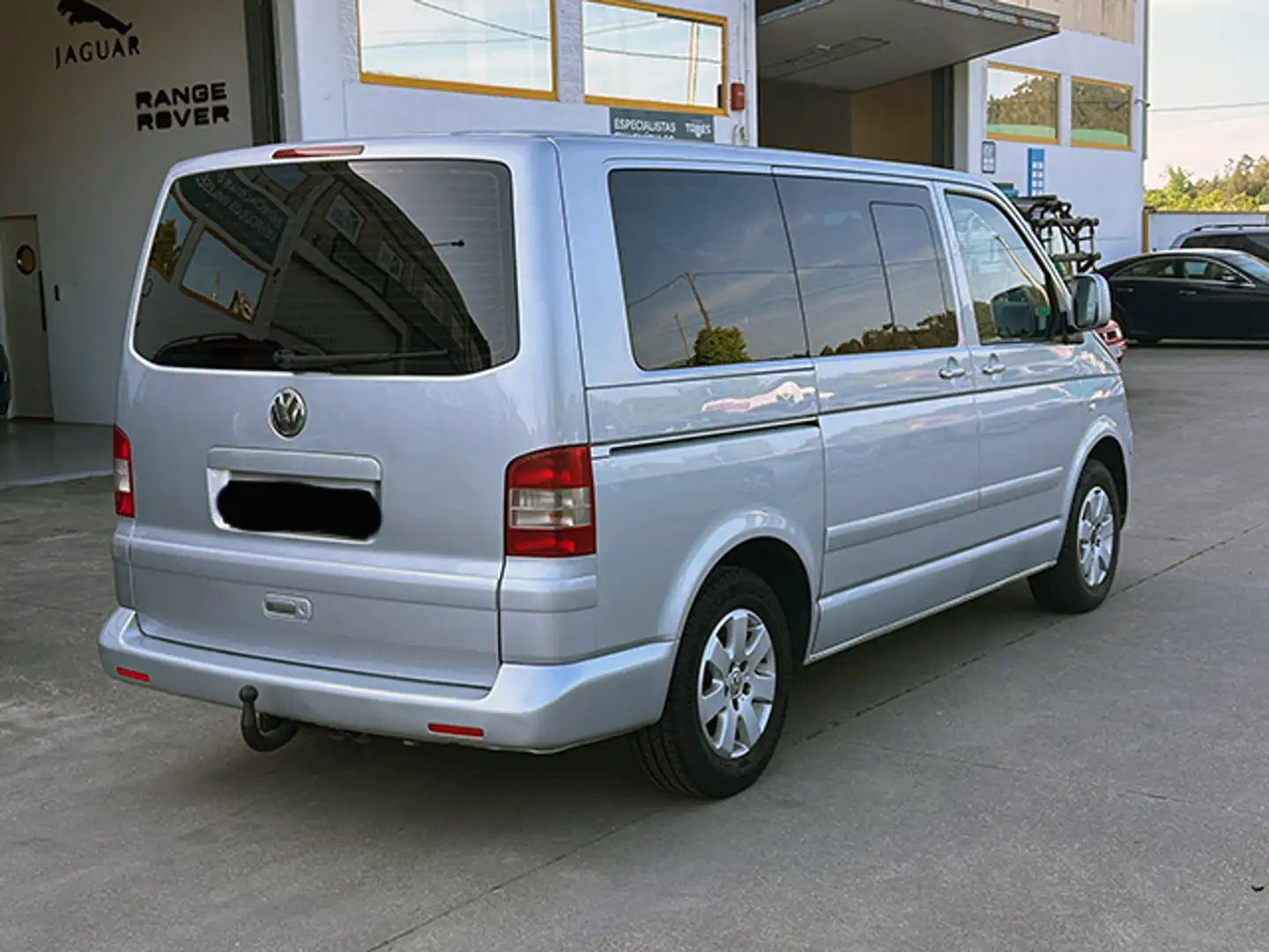 Volkswagen Multivan 2.5TDI Highline 174 Gris - 2
