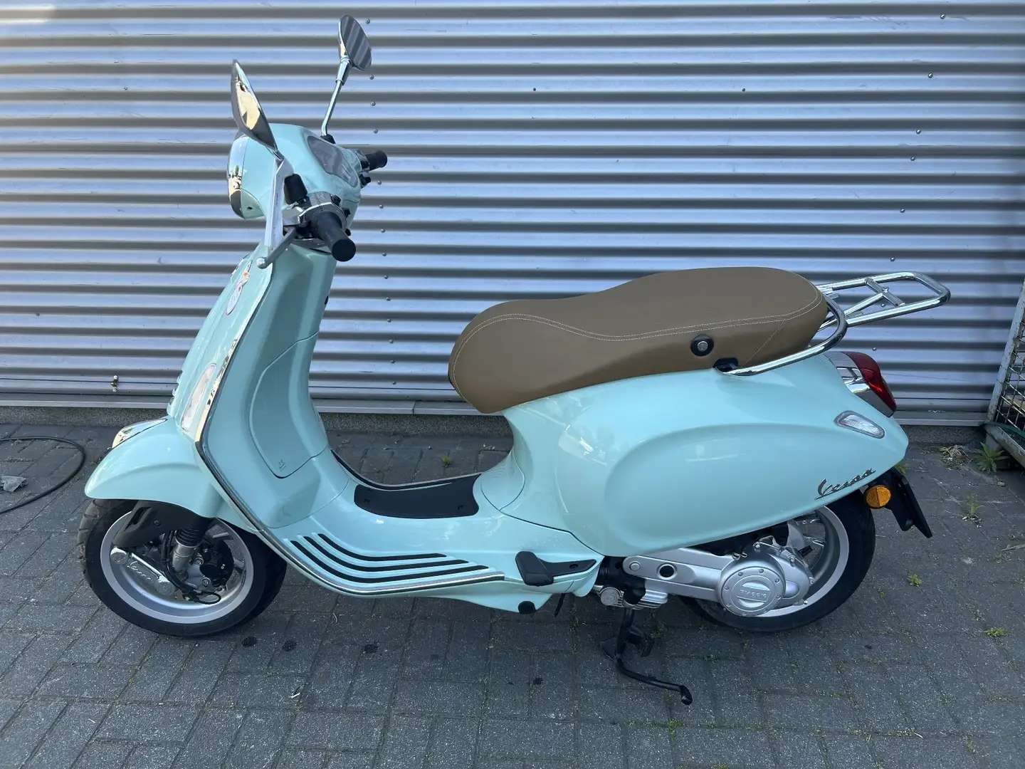 Vespa Primavera 50 Groen - 1