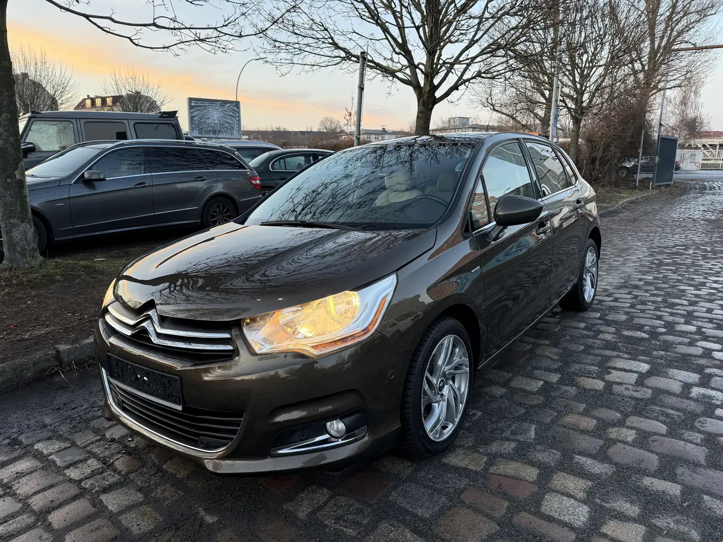 Citroen C4 Exclusive Braun - 2