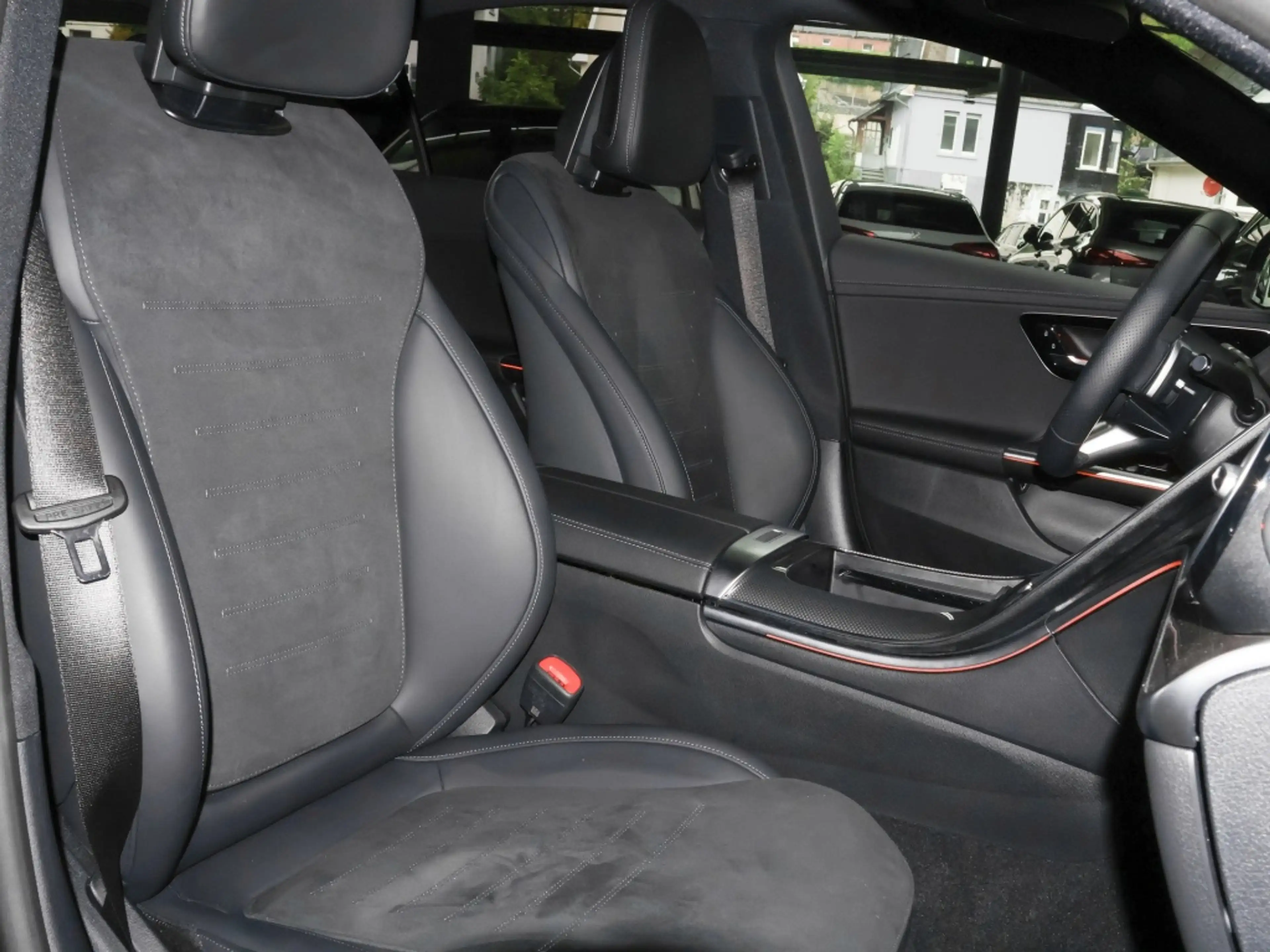 Mercedes-Benz C 300 d 4M AMG-Sport/360/Pano/Burm/AHK/Distr/18" — photo 7