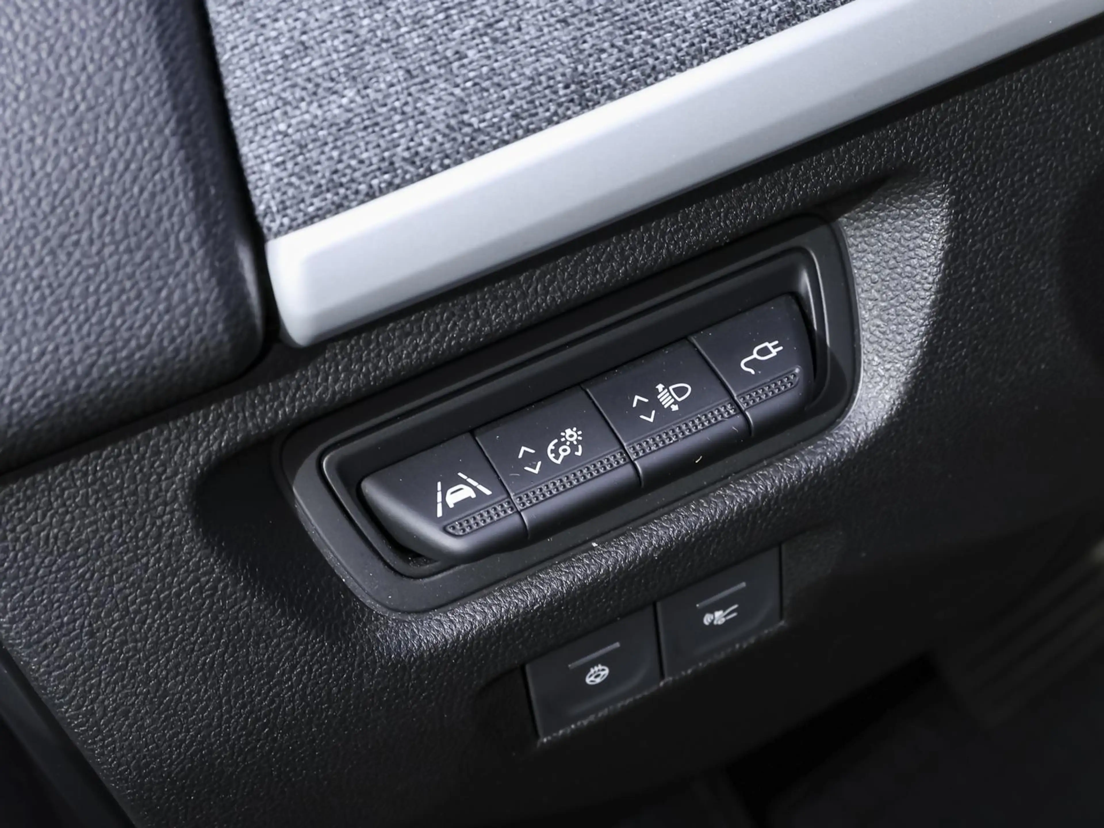 Renault ZOE E-Tech EV50 135 PDC RFK SHZ LRH GJR NAVI — photo 10