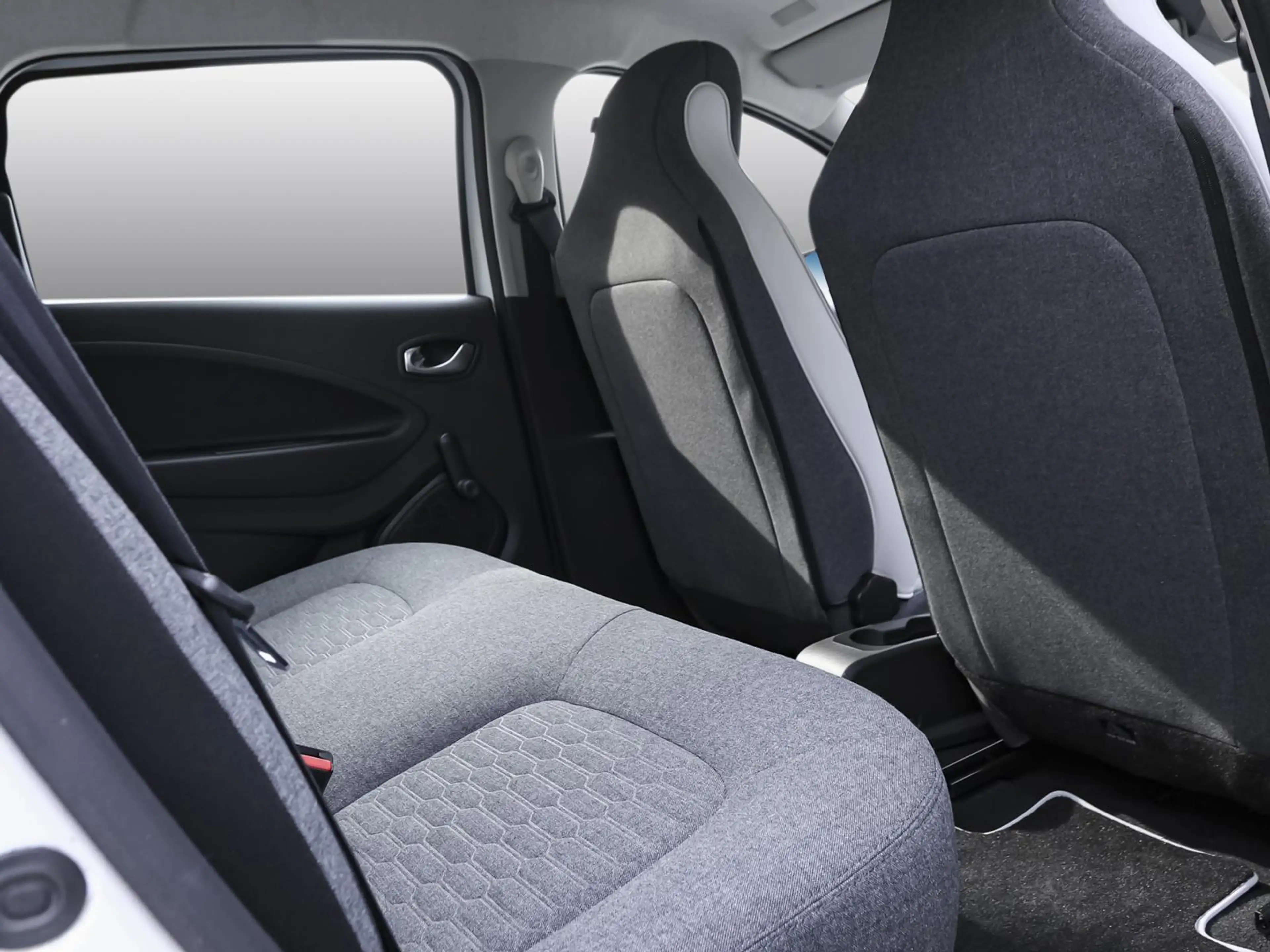 Renault ZOE E-Tech EV50 135 PDC RFK SHZ LRH GJR NAVI — photo 4