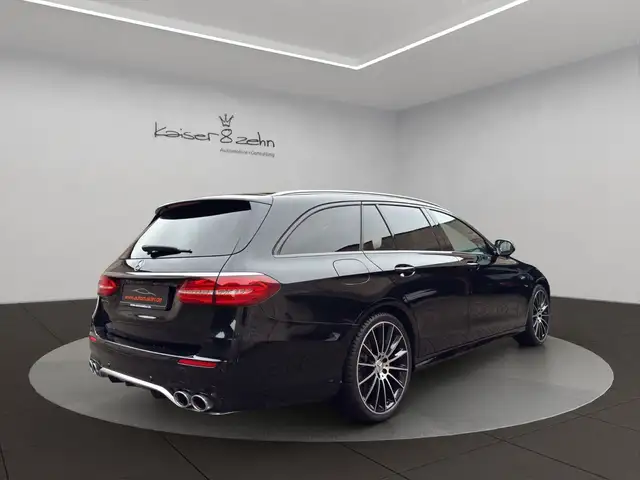 Mercedes-Benz E-Class view 8