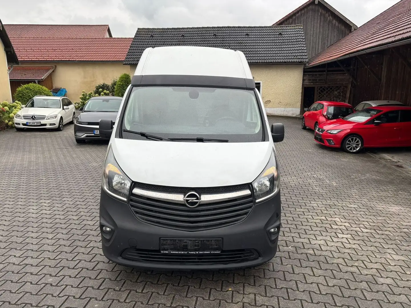 Opel Vivaro Kasten L2H2 2,9t++Hoch,Lang,Klima++ Weiß - 2