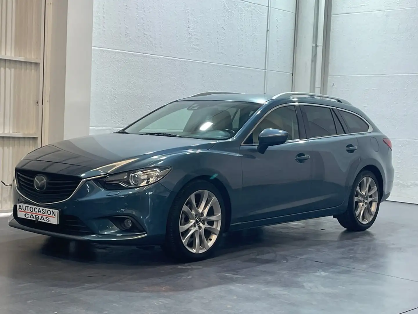 Mazda 6 2.2 DE 150cv AT Luxury + Pack Prem. WGN Blauw - 1