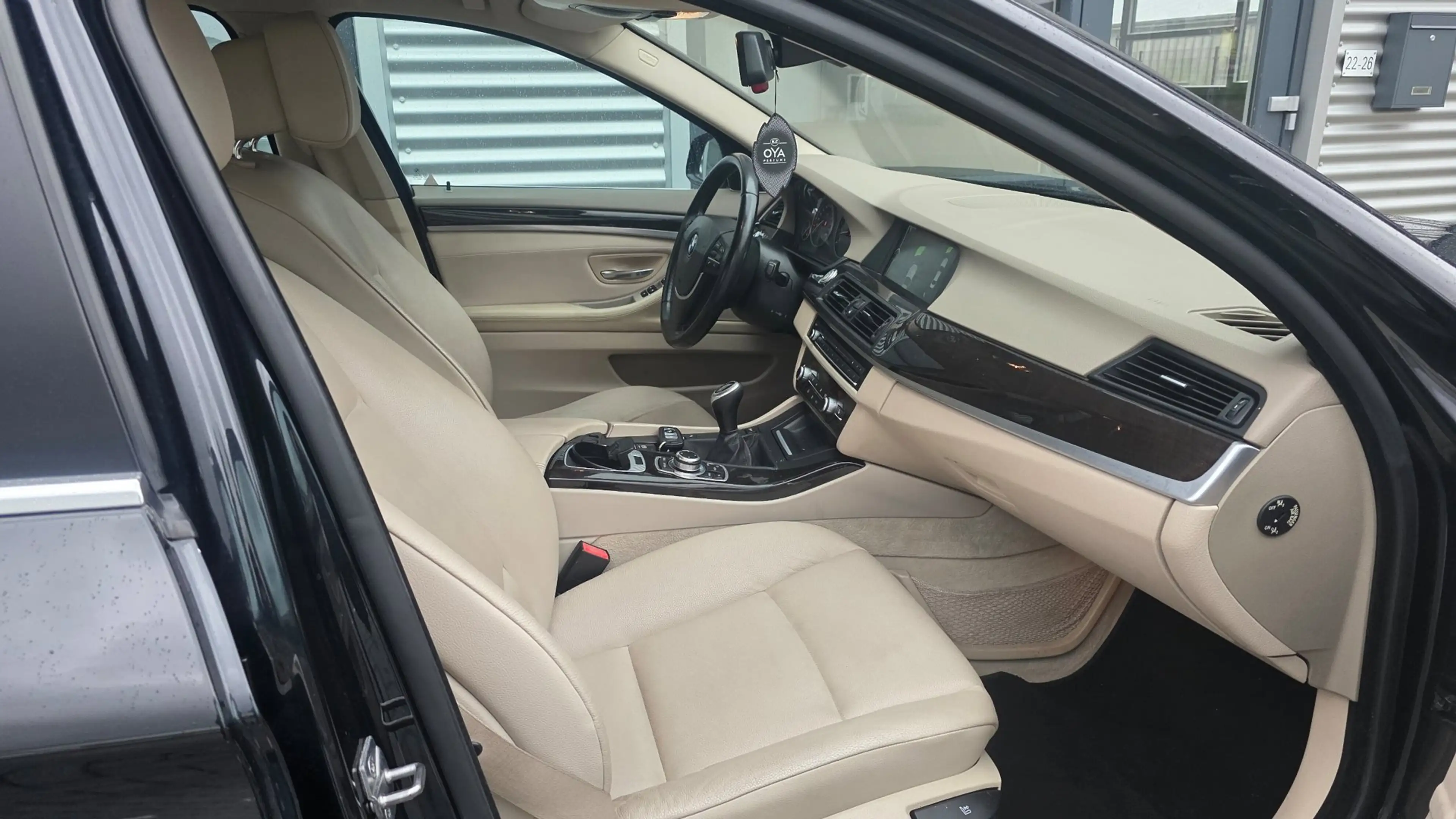 BMW 528 5-serie 528i — photo 11