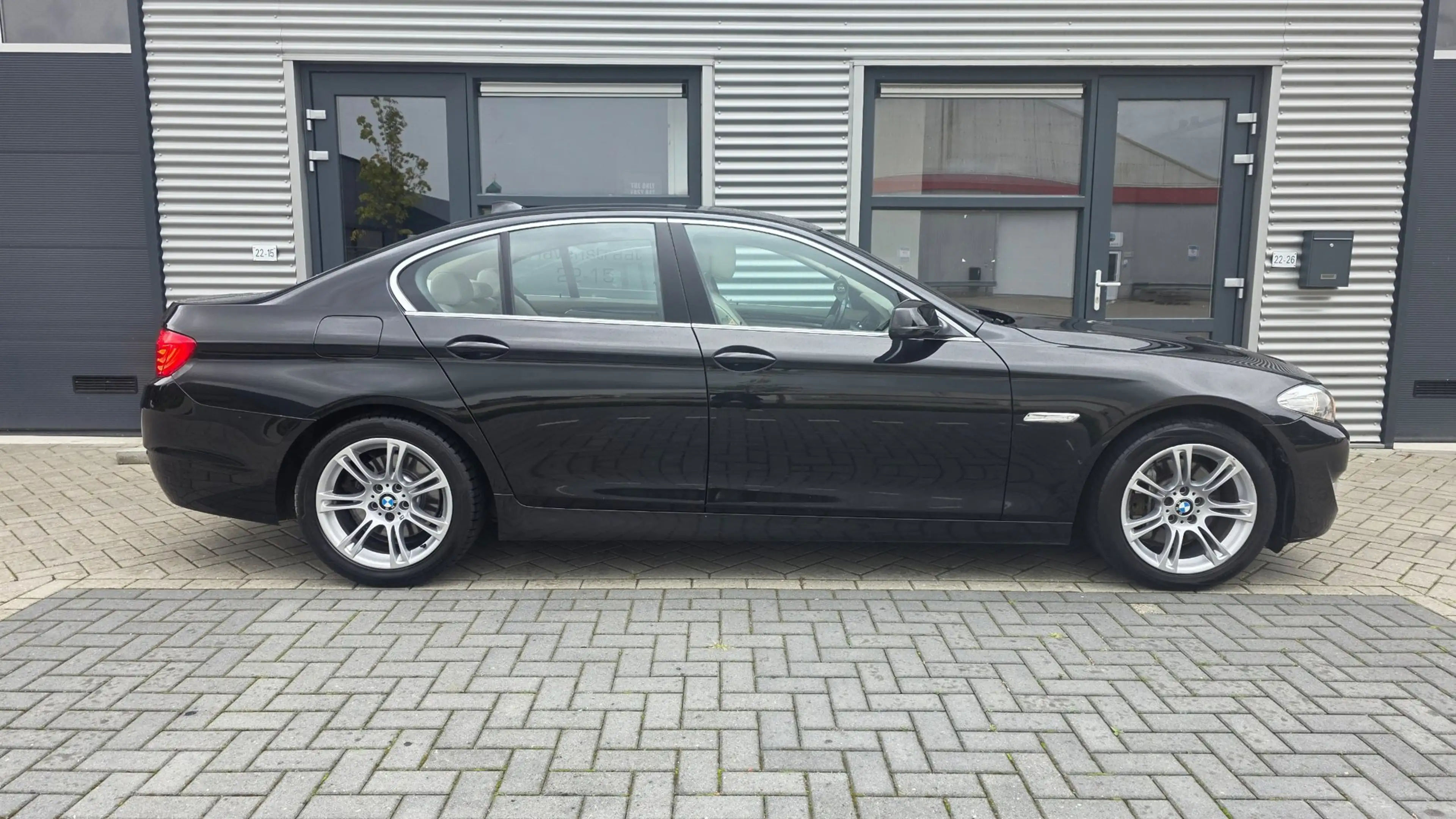 BMW 528 5-serie 528i — photo 6