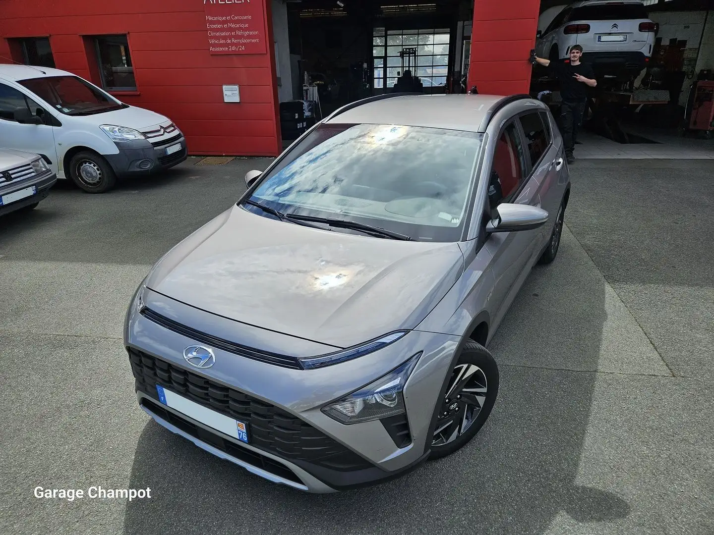 Hyundai BAYON 1.0 T-GDI 100CH HYBRID 48V INTUITIVE Beige - 1