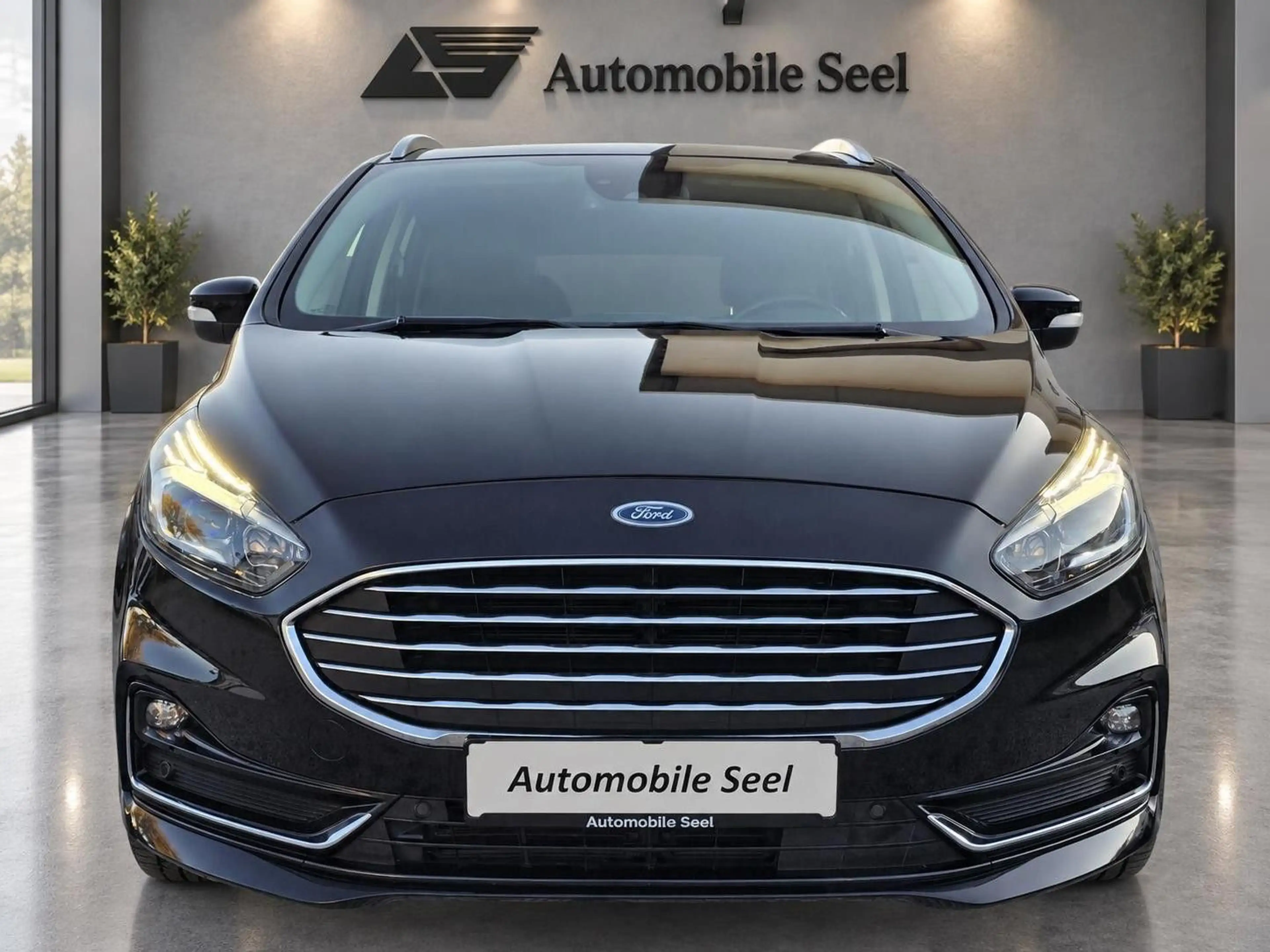 Ford S-Max 2.0 Titanium*Navi*LED*7-Sitzer* — photo 2