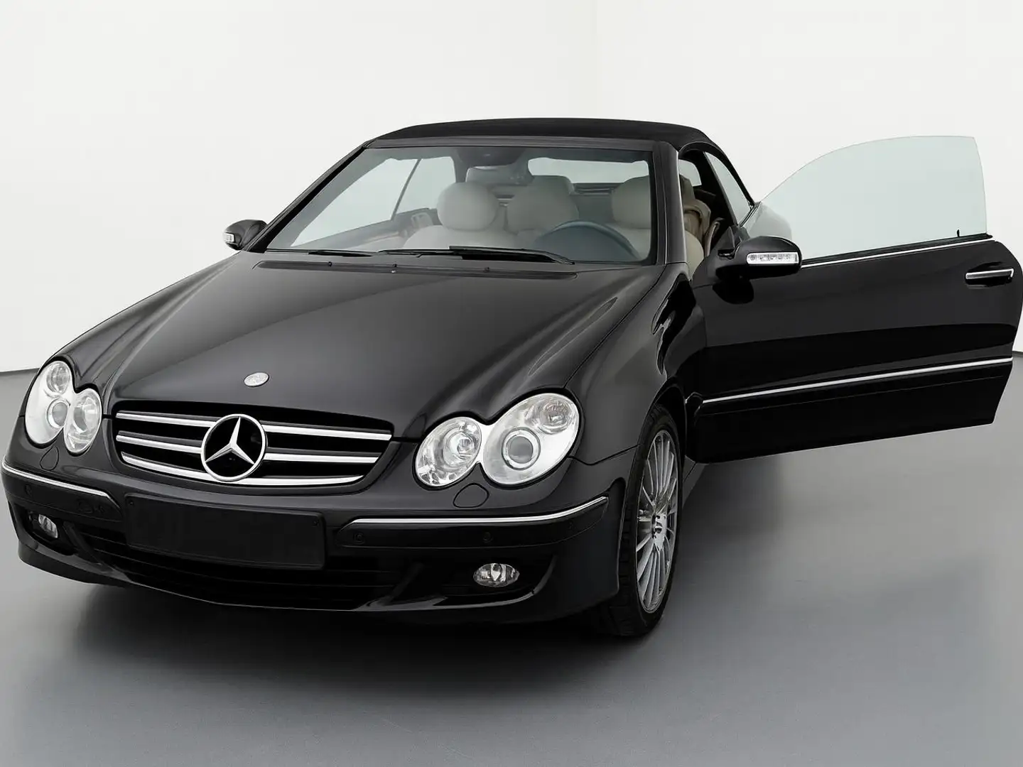 Mercedes-Benz CLK 350 CLK 350 Cabrio Avantgarde Aut. Avantgarde Schwarz - 1