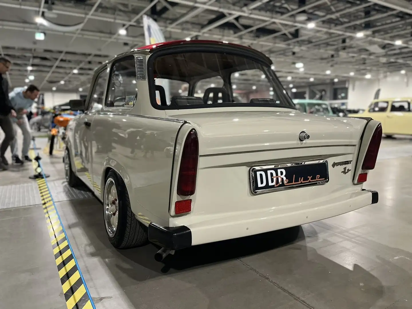 Trabant 1.1 Beżowy - 2