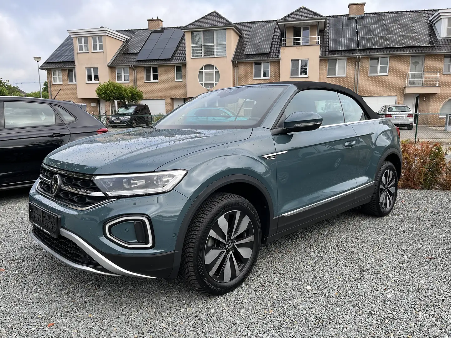 Volkswagen T-Roc Cabriolet 1.0 TSI Move Navi Camera Blauw - 2