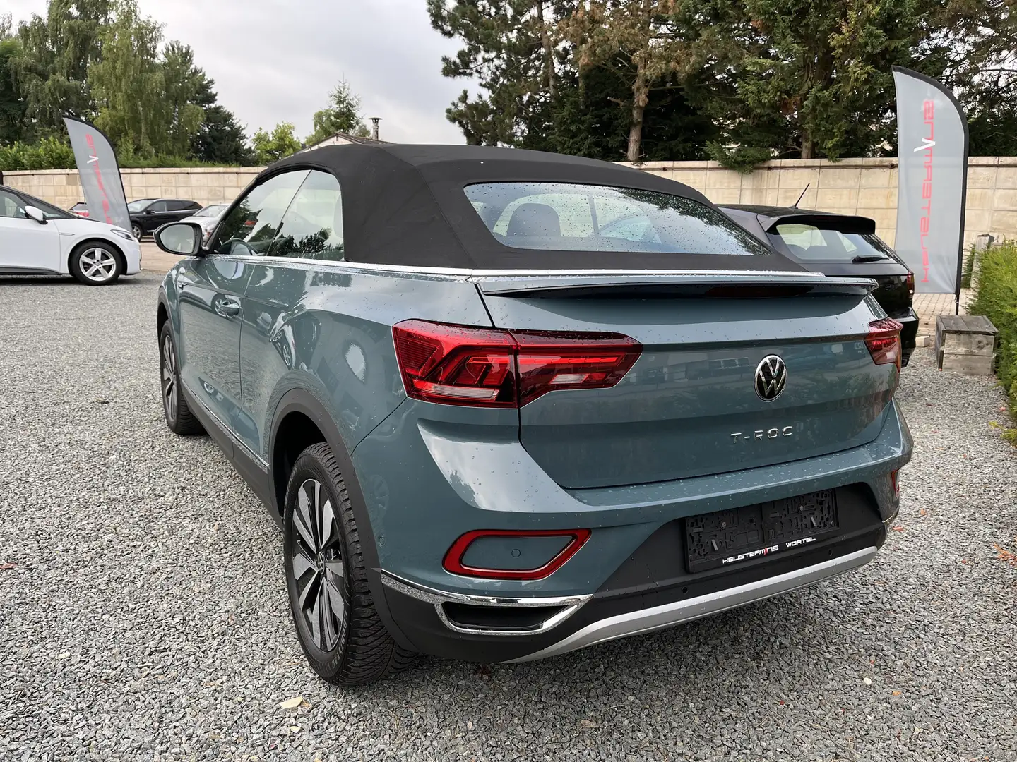 Volkswagen T-Roc Cabriolet 1.0 TSI Move Navi Camera Blauw - 1
