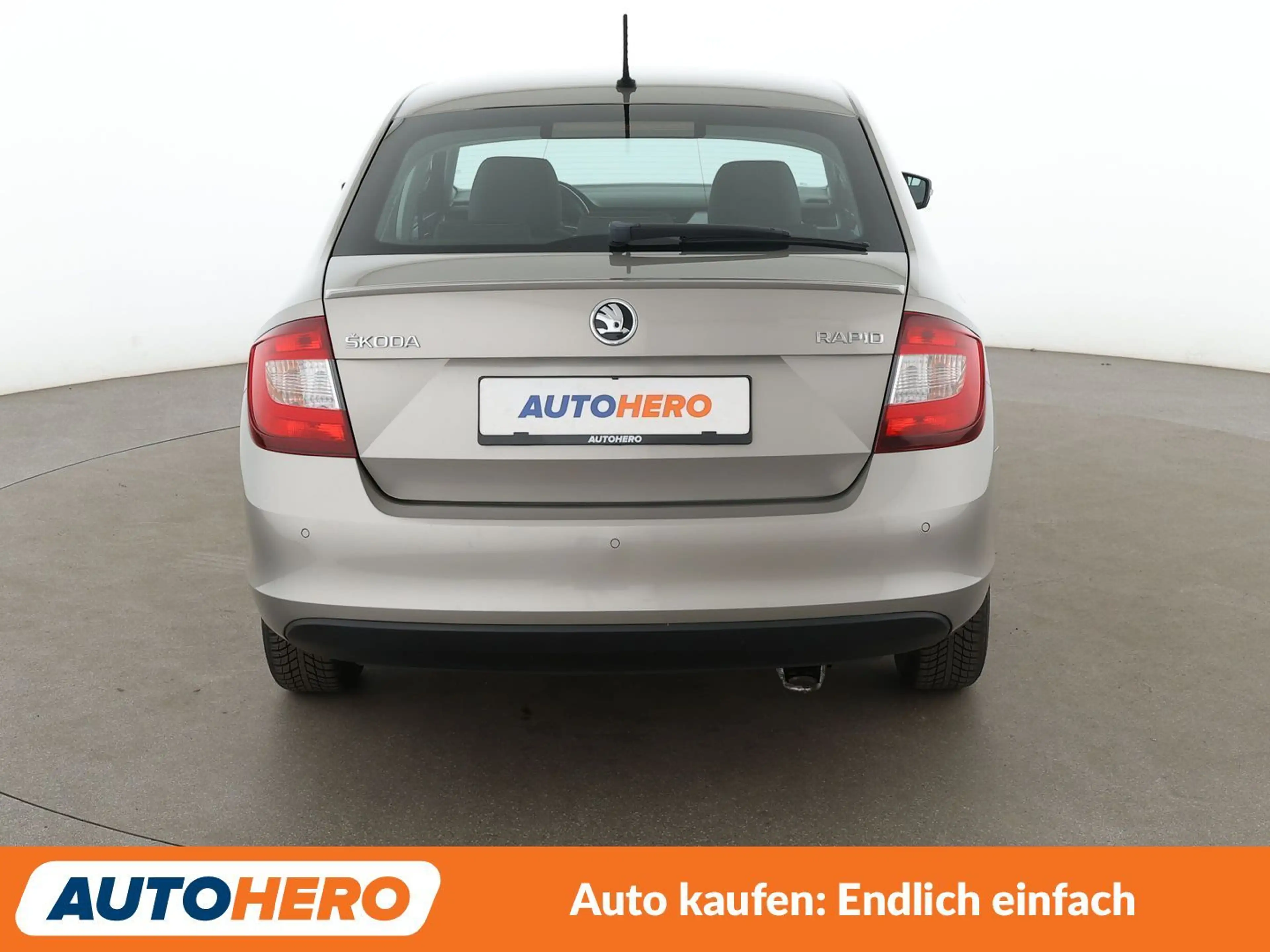 Skoda Rapid/Spaceback 1.4 TSI Ambition Aut.*TEMPOMAT*PDC*SHZ* — photo 5