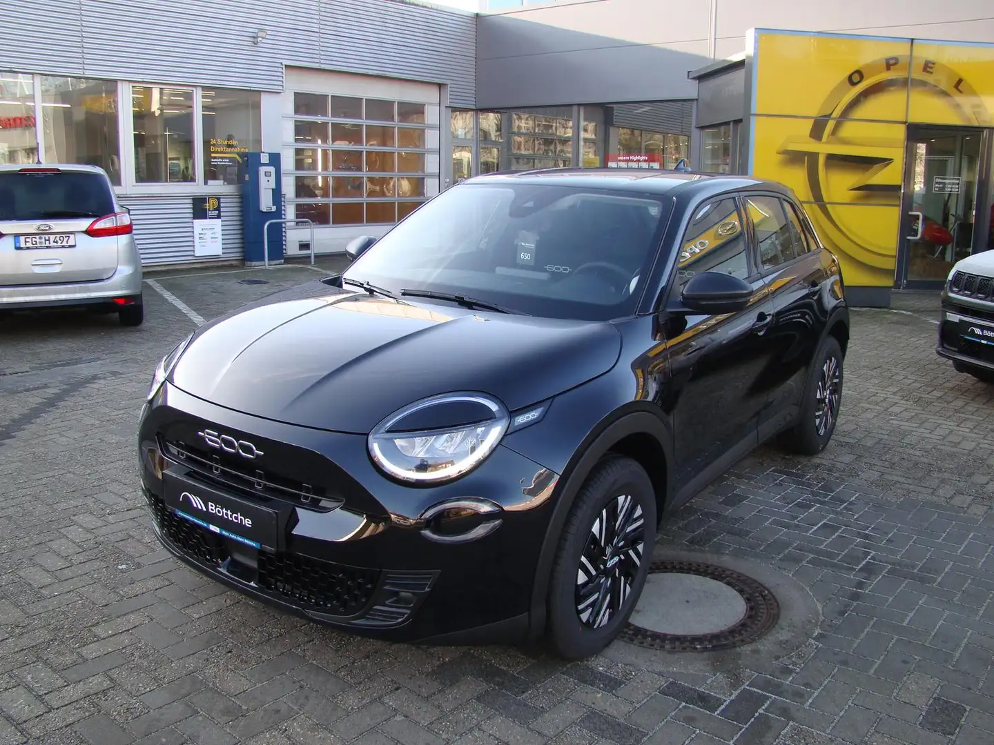Fiat 600 1.2 Basis AT/LED/PDC/DAB/Shz/Klima/Assistenzsystem Schwarz - 2